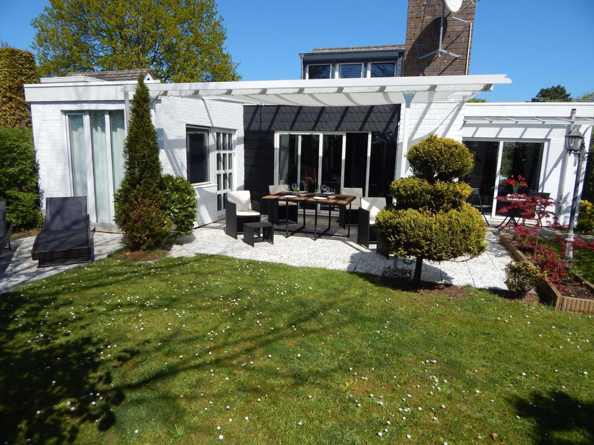 Wunderschoenes-Freistehendes-Ferienhaus-An-Der-See-Sauna-Strand-Yachthafen-Wlan Bruinisse Exterior foto